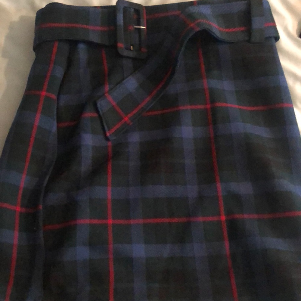 Skirt - F21.
